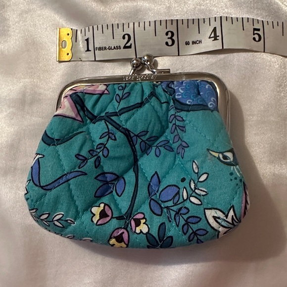 Vera Bradley coin purse - Picture 1 of 4